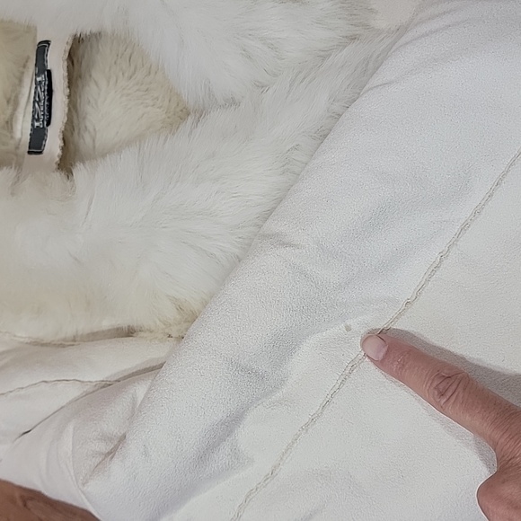 Women's White Teddy Jacket - Picture 14 of 16